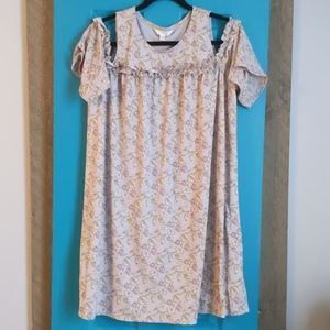 🔥 Cold-Shoulder Dress